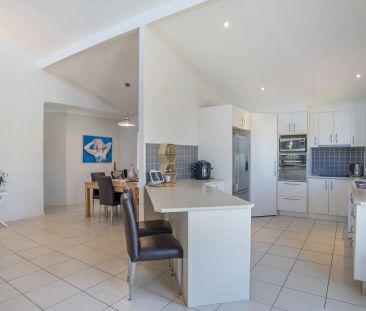 Charming Riverside Home - Photo 5