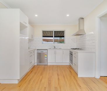 Spacious Family Home! - Photo 4