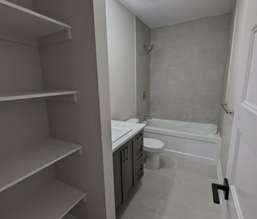 For Lease - 824 Namur Street, Russell, Ontario - Photo 4