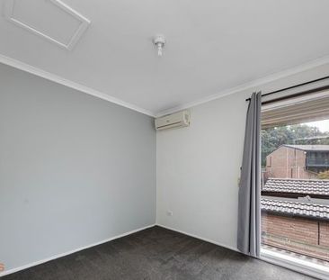 13 English Court, Phillip ACT 2606 - Townhouse For Rent | Domain - Photo 4