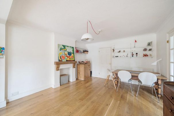 4 bedroom detached house to rent - Photo 1