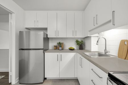 220 Woodridge Crescent, Bayshore - Belltown, Ottawa, ON - Photo 4
