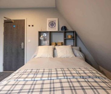 Classic 2 Bedroom Apartment - Photo 6