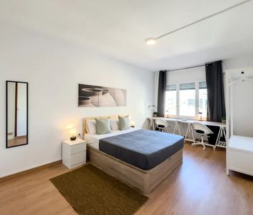 Carrer del Rosselló, Barcelona, Catalonia 08008 - Photo 6