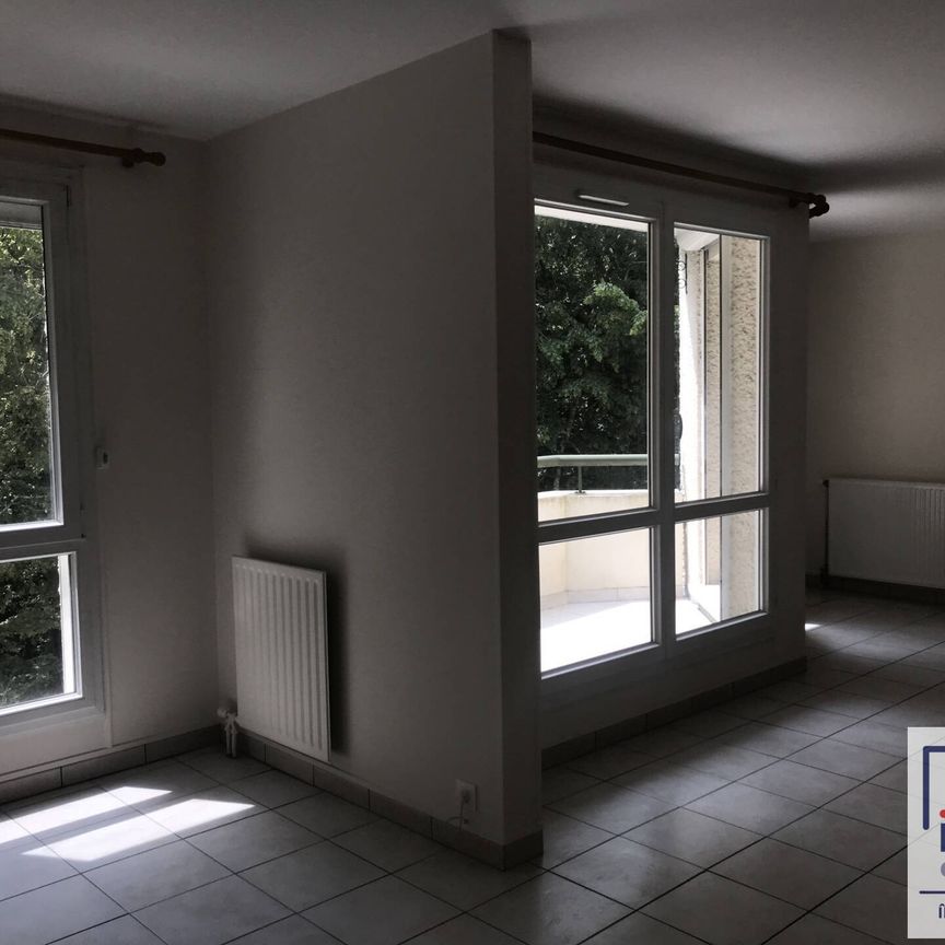 Location appartement 4 pièces 79.61 m² à Évry (91000) - Photo 1