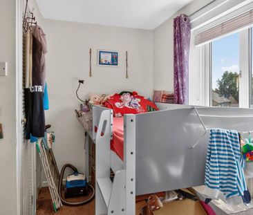 2 bedroom semi-detached house to rent - Photo 6