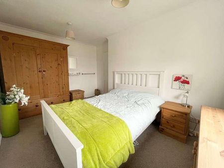 Thurnall Close, Baldock, SG7 - Photo 4