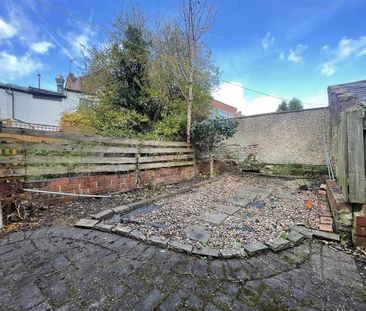 2 bedroom terraced house to rent - Photo 3