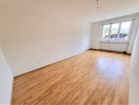 "Moderne 4.5-Zimmer-Wohnung an zentraler Lage in Itingen" - Foto 2