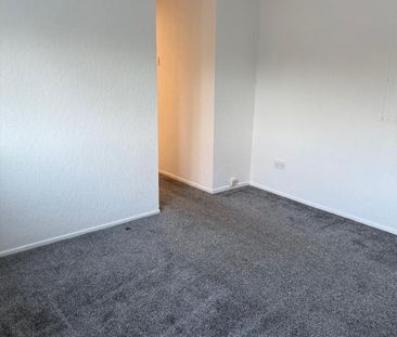 3 Bed Detached House, Cross Farm Road, B17 - Photo 6