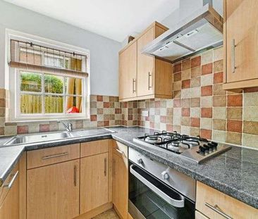 Foxglove Lane, Chessington, KT9 - Photo 1