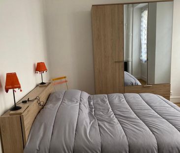 Location Appartement 1 pièce 32m² PARIS 10ème - Photo 6
