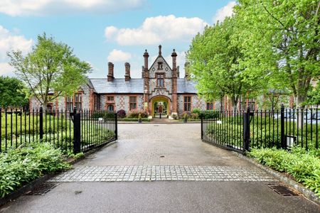 Gilbert Scott Court, Whielden Street, Old Amersham,HP7 - Photo 2