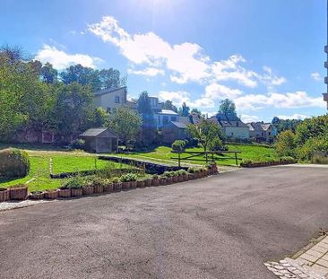 Appartement te huur in Habay-la-Neuve voor € 700 met 1 slaapkamer - Photo 3