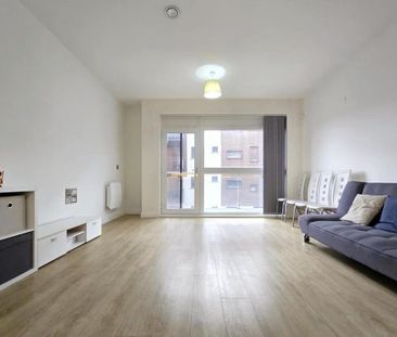 2 bedroom flat to rent - Photo 4