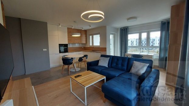 Piękne 3 pokojowe mieszkanie z balkonem. - Photo 1