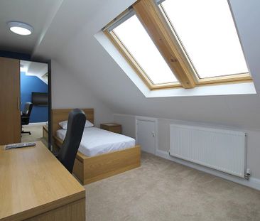 1 bedroom in a house share to rent - Photo 4