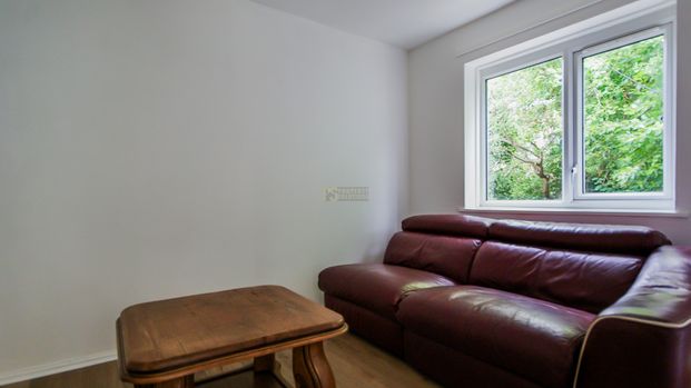 30 Roman Way - Photo 1