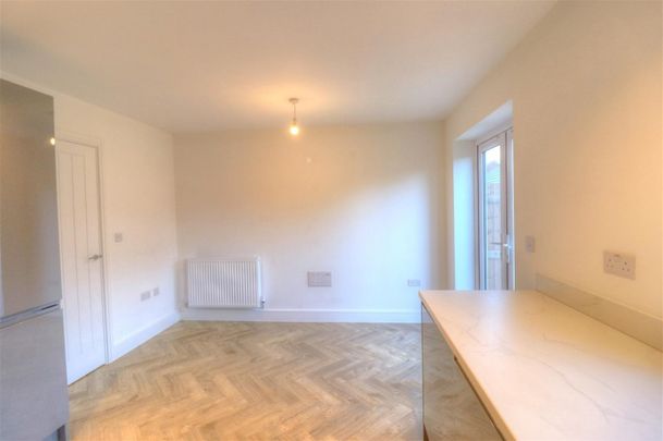 3 BED Semi-detached house To rent - Photo 1