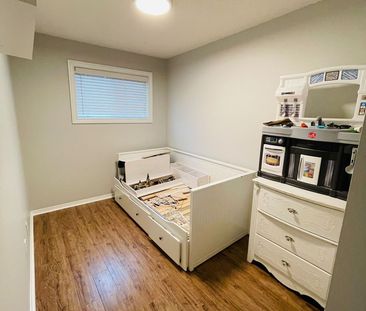 For Lease - 87 Kelso Crescent, Vaughan, Ontario - Photo 3