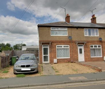 2 bedroom end of terrace house to rent - Photo 3