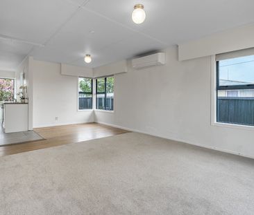 Comfort & Space in Māngere East - Photo 3