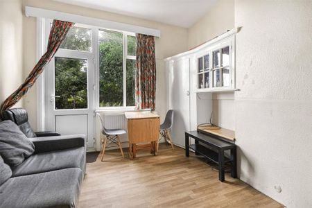 4 bedroom terraced house to rent - Photo 2