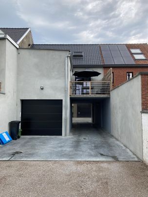 Gerenoveerd huis in appartementstijl met 3 verdiepingen - Foto 1