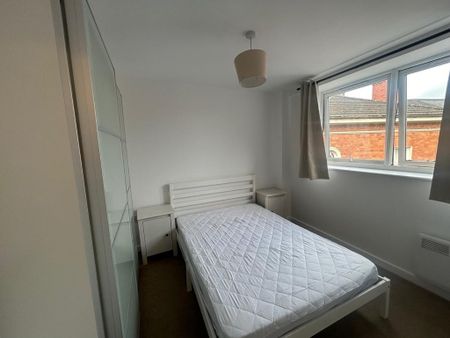 1 bedroom flat to rent - Photo 2
