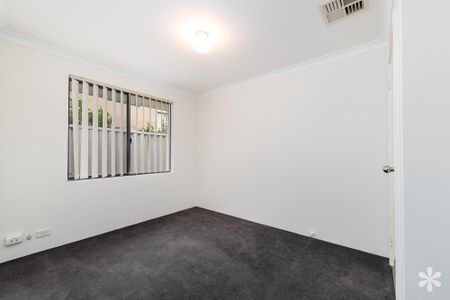 82 Dean Road - Photo 3