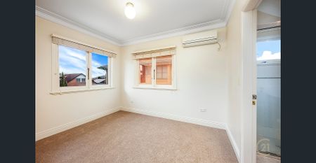 Immaculate Two Level Family Home - Photo 2