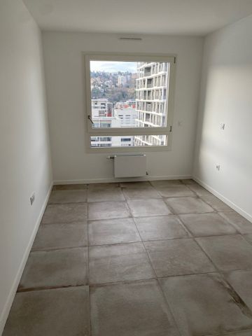 Appartement T3 A Louer - Lyon 2eme Arrondissement - 69.6 M2 - Photo 3