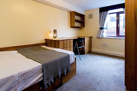 5 Bed - 19 Talbot Terrace, Burley, Leeds - LS4 2RN - Student - Photo 2