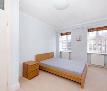 2 bedroom flat in Heathfield Terrace - Photo 1