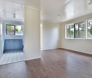 Family Home at Mansfield State College Catchment! - Photo 2