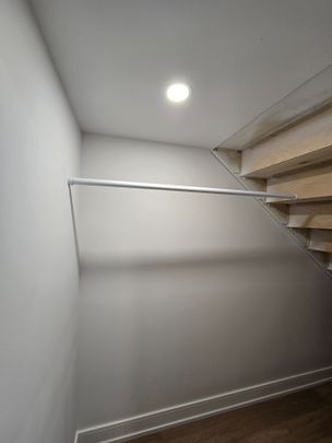 For Lease - 7394 Splendour Drive Unit# Lower, Niagara Falls, Ontario - Photo 1