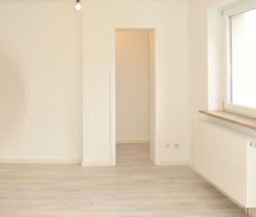 Wunderschöne 3-Raum-Wohnung in der 2. Etage mit toller Ausstattung - Foto 2