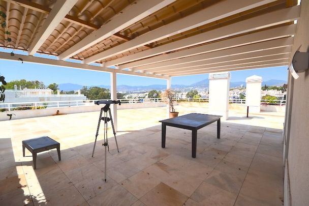 Penthouse in Puerto Banús - Photo 1