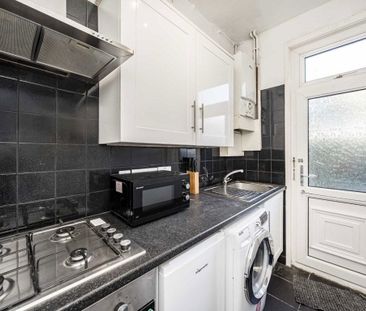 Links Road, SW17 9ED, London - Photo 5