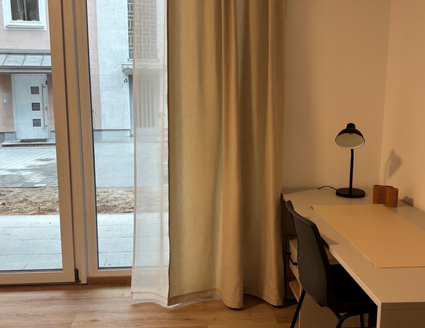 Deggendorf | Möbliertes 1-Zimmer-Apartment | 4 Min THD | Terrasse - Photo 1