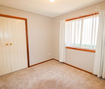 2 / 6 Randall Street, Kooringal NSW 2650 - Photo 2