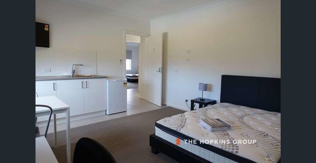 TOP NOTCH FULLY FURNISHED SHARED LIVING - Photo 1