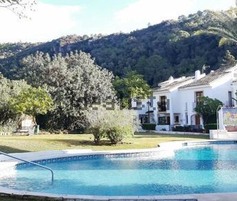 Alquiler de chalet adosado en Benahavís - Photo 3