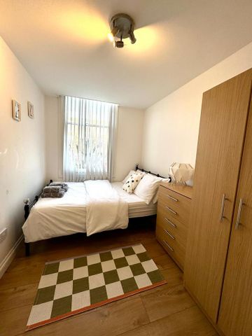 1 bedroom flat to rent - Photo 4