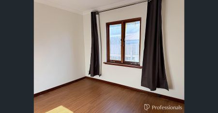 Comfortable Family Living in a Convenient Gosnells Location - Photo 4