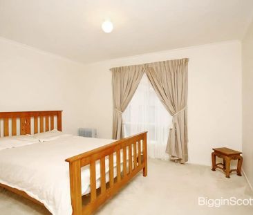 17 Osborn Grove, Pakenham VIC 3810 - Photo 2