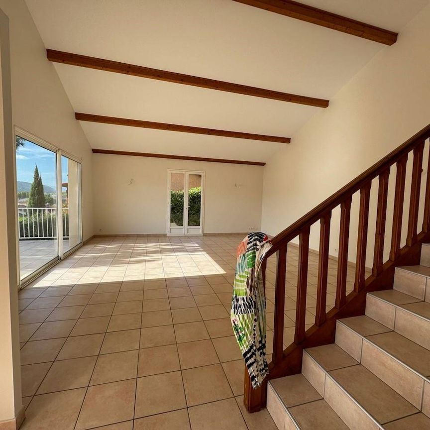 Location maison 4 pièces 125 m² à Ampuis (69420) - Photo 1