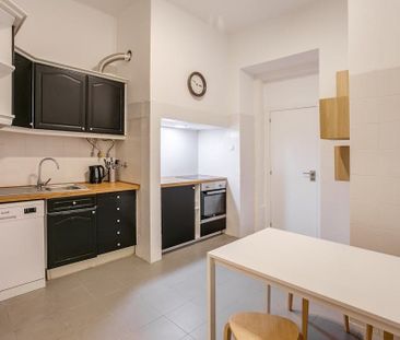 Calçada do Marquês de Abrantes, Lisbon, Lisbon 1200-163 - Photo 4