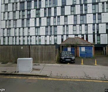 Room in a Shared Flat, Mason Ave, CR0 - Photo 1