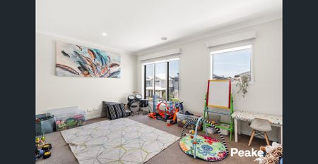 Spacious 5-Bedroom Family Home With Multiple Living Areas And Alfresco - Photo 3